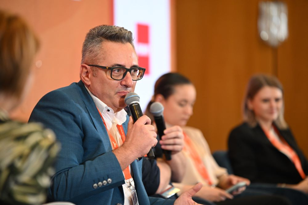 Adrian Câzu, director dezvoltare Benvenuti: După pandemie, românii cumpără mai multă încălțăminte sport 