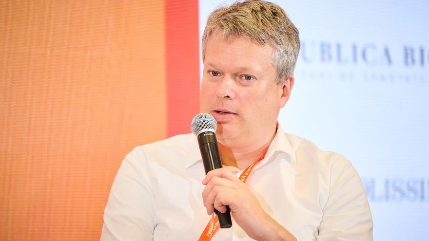 retailArena 2023. Gijs Klomp, WDP: O clădire nu mai e o simplă cutie, are tot mai mult creier și este tot mai complexă