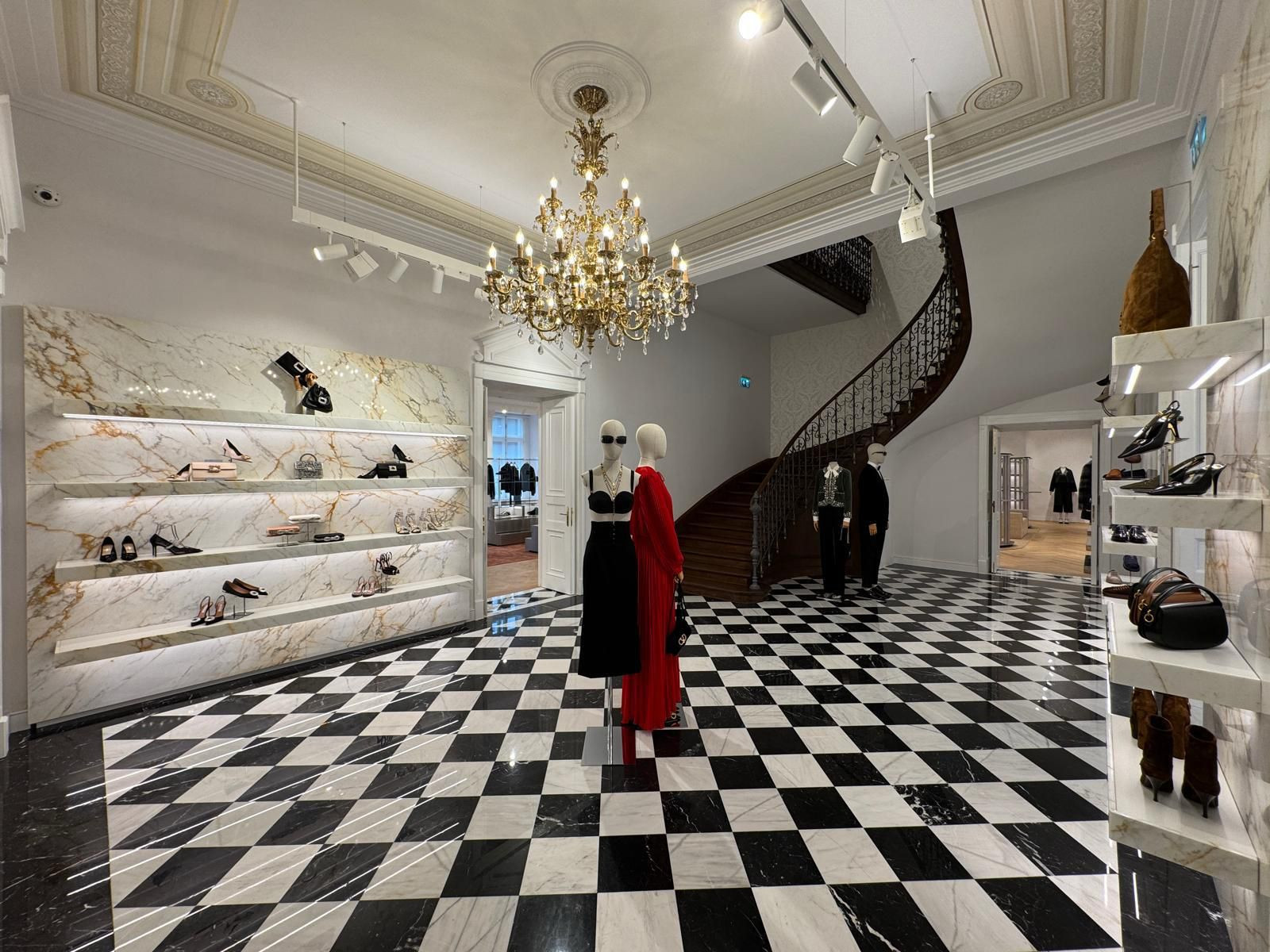 GUCCI revine la București și deschide un magazin pe Calea Victoriei