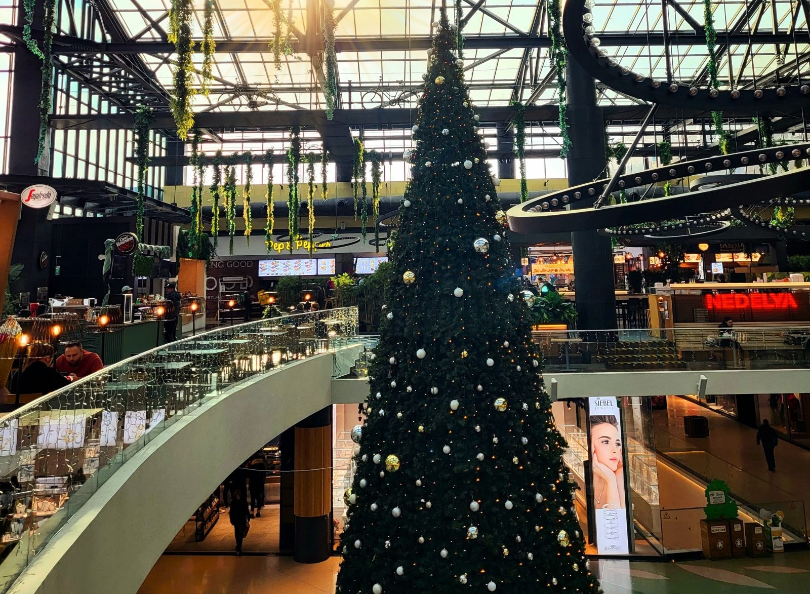 A început Magia Crăciunului la ParkLake: ce pot face românii în acest sezon